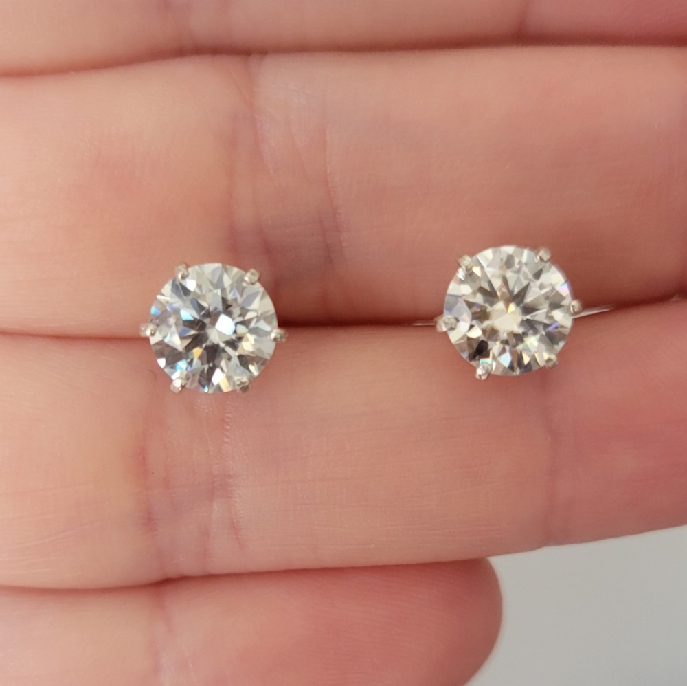 New 4ct Certified Moissanite Stud Earrings - Picture 5 of 10